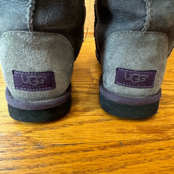 Gray Ugg Australia size Women’s 6 - Picture 6 of 8